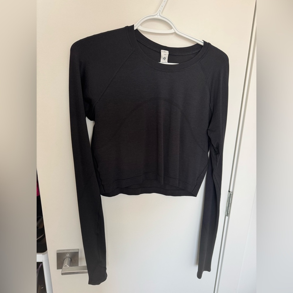 Lulu swiftly tech cropped long sleeve